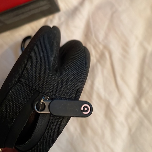 Beats solo 3 wireless special edition rose gold headphones •READ DESCRIPTION• - Picture 16 of 16